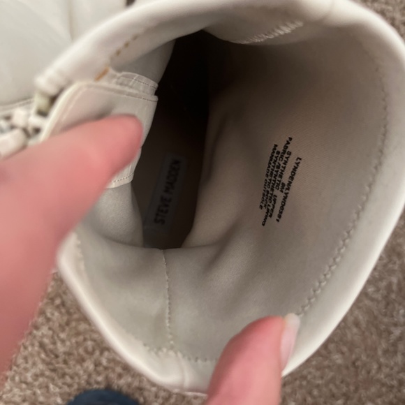 Steve Madden White Boots - Picture 4 of 4